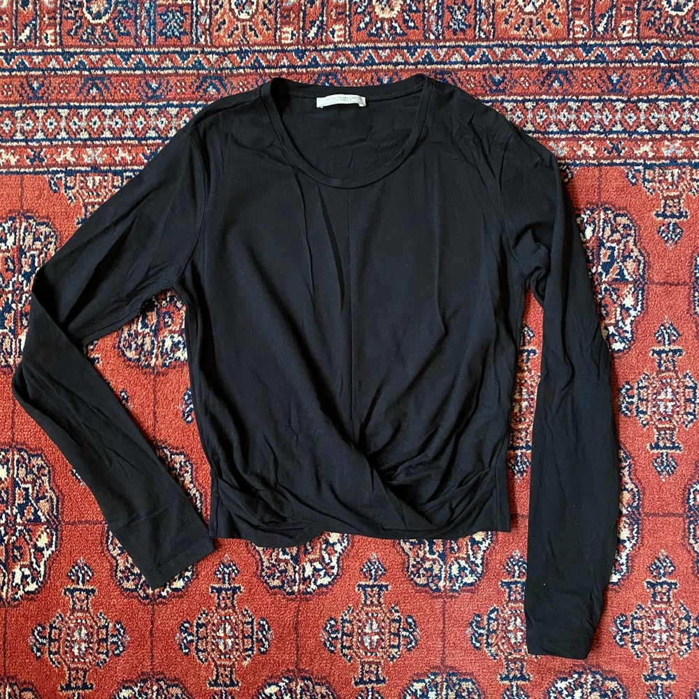 Zara Trafaluc L Black Long Sleeve Stretch Knit Top with Twist Waistband